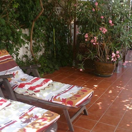 Madamme Curie Apartment Torrevieja Exterior foto